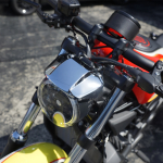 ヘッドライトカウル ナイトスター