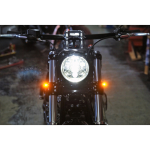 ヘッドライトハウジング 5-3/4”（砲弾型スタンダード）マウントセット / ブラック